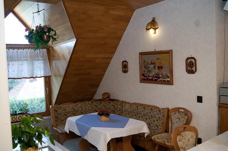 ホテル Holp Panzio Balatonföldvár エクステリア 写真
